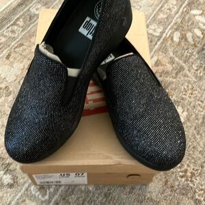 NWT fitflop superskate black glimmer size 7